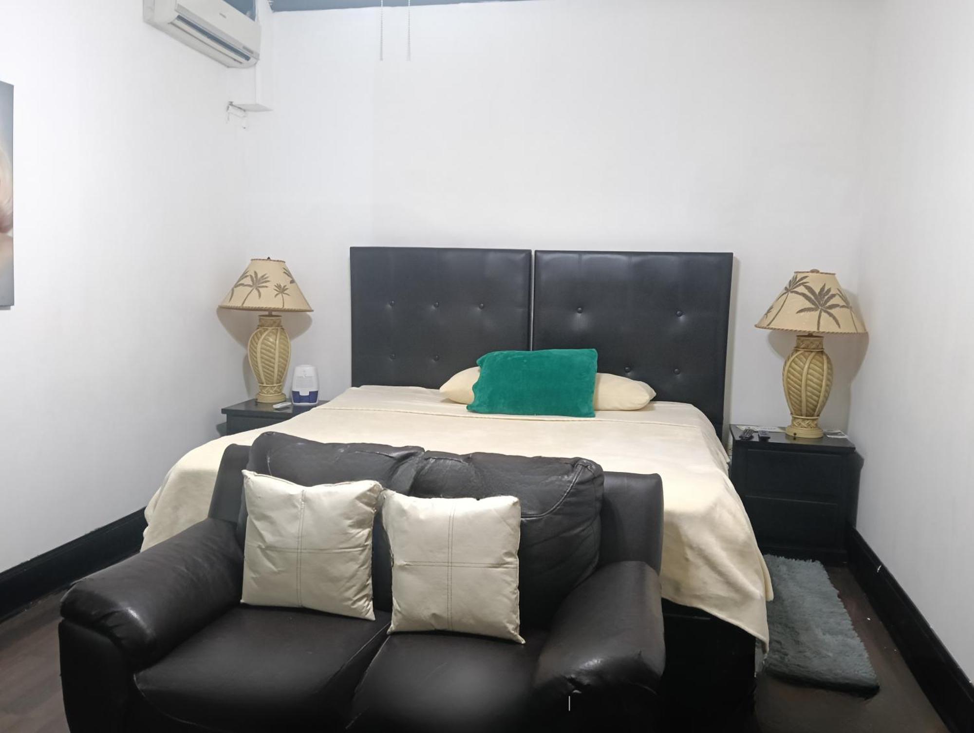 Hotel Garcias Suites, Linares Exterior foto
